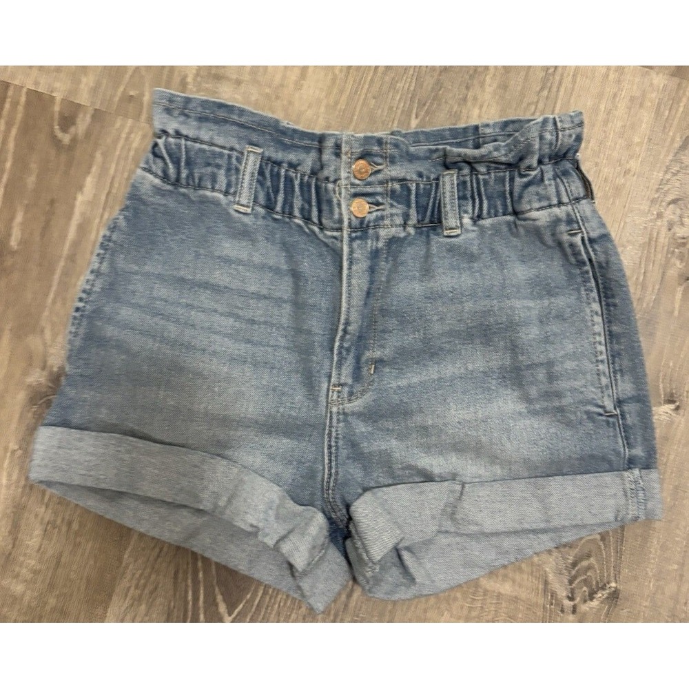 Hollister Ultra High-Rise Mom Shorts Light Wash Paperbag Waist Denim W27